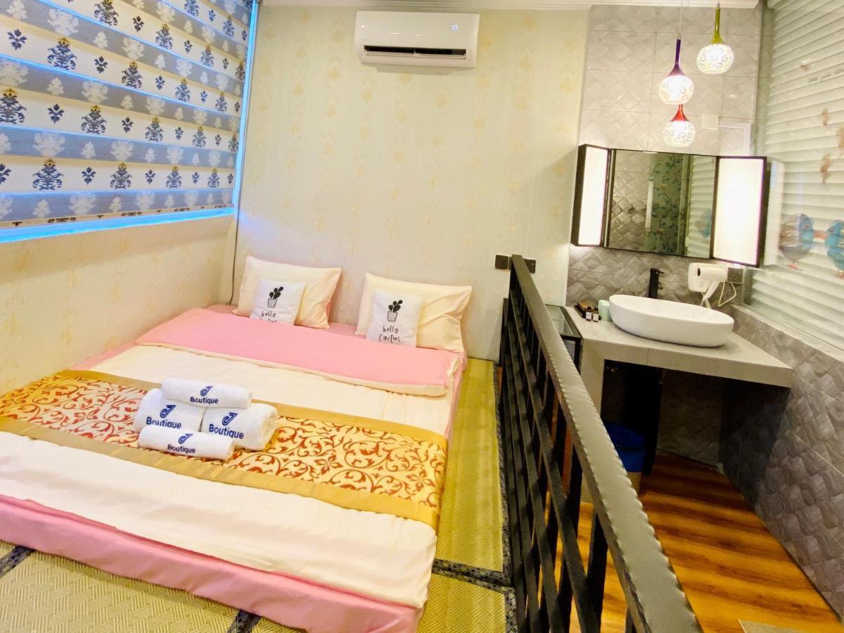J Boutique Hotel 新张优惠 Muar Eksteriør bilde